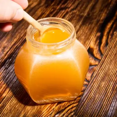 borcan-cu-miere-de-manuka